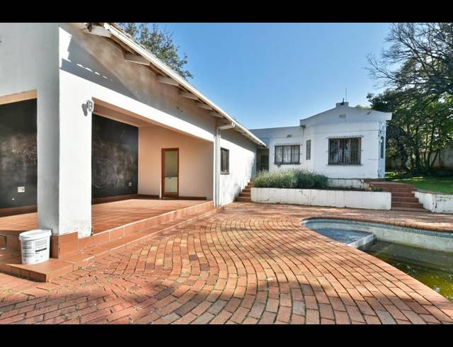 4 BEDROOM HOUSE FOR SALE IN LINDEN